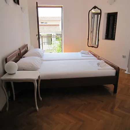 Mona بيت للعطل *