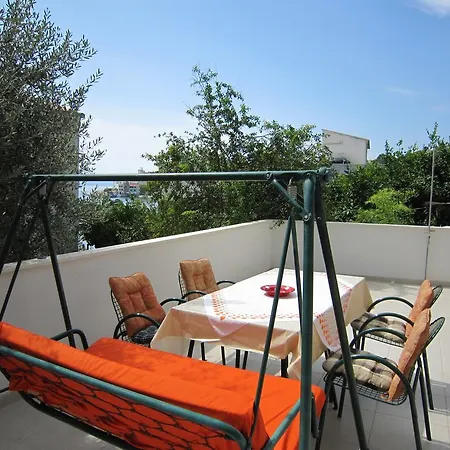 بيت للعطل Mona *