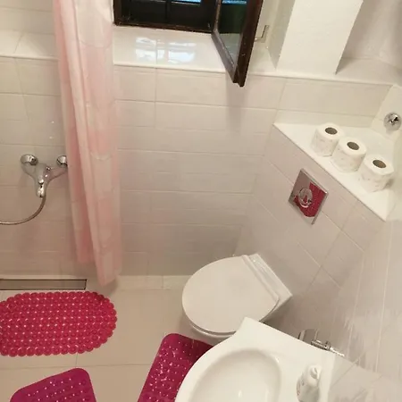 Mona Dom wakacyjny Igrane